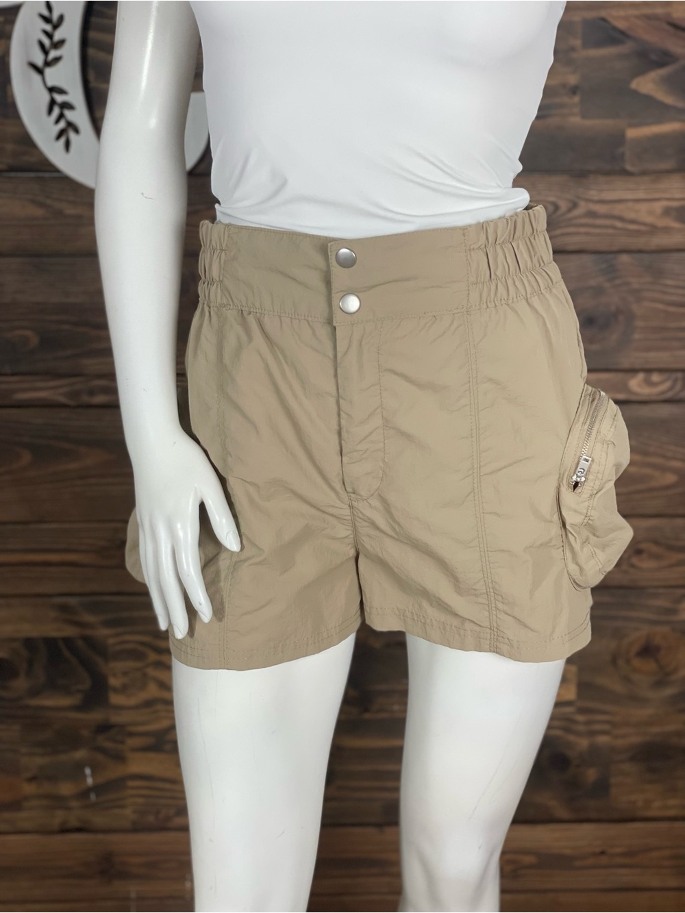 Love Tree | Utility Beige High-Rise Cargo Pocket Shorts Full Zip Pouch Pockets